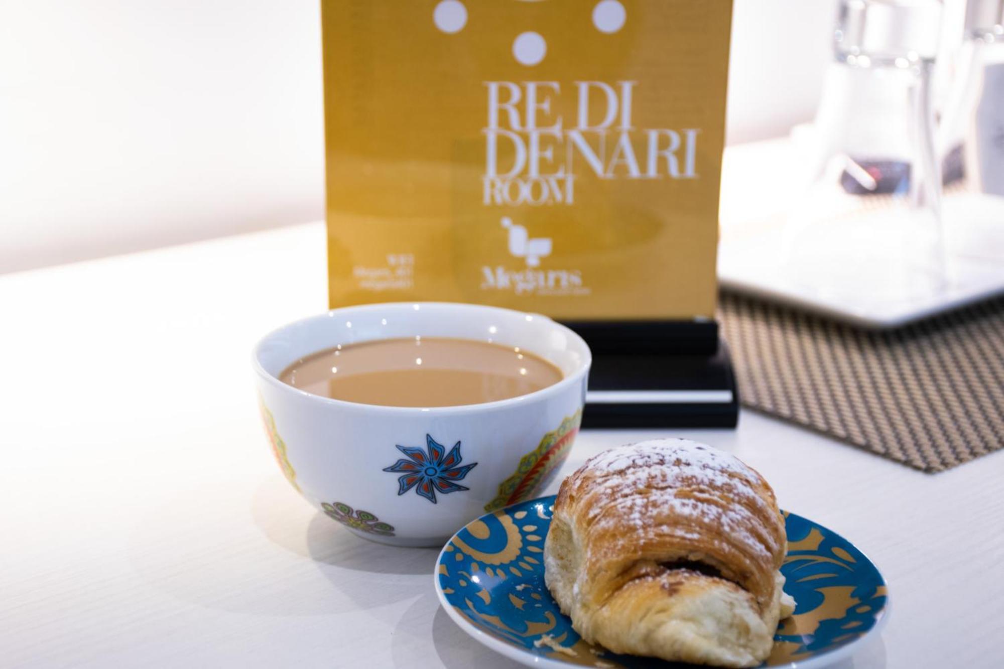 Megaris Luxury Couette-café *