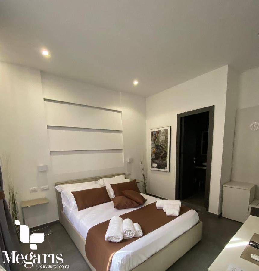 Megaris Luxury * Napels