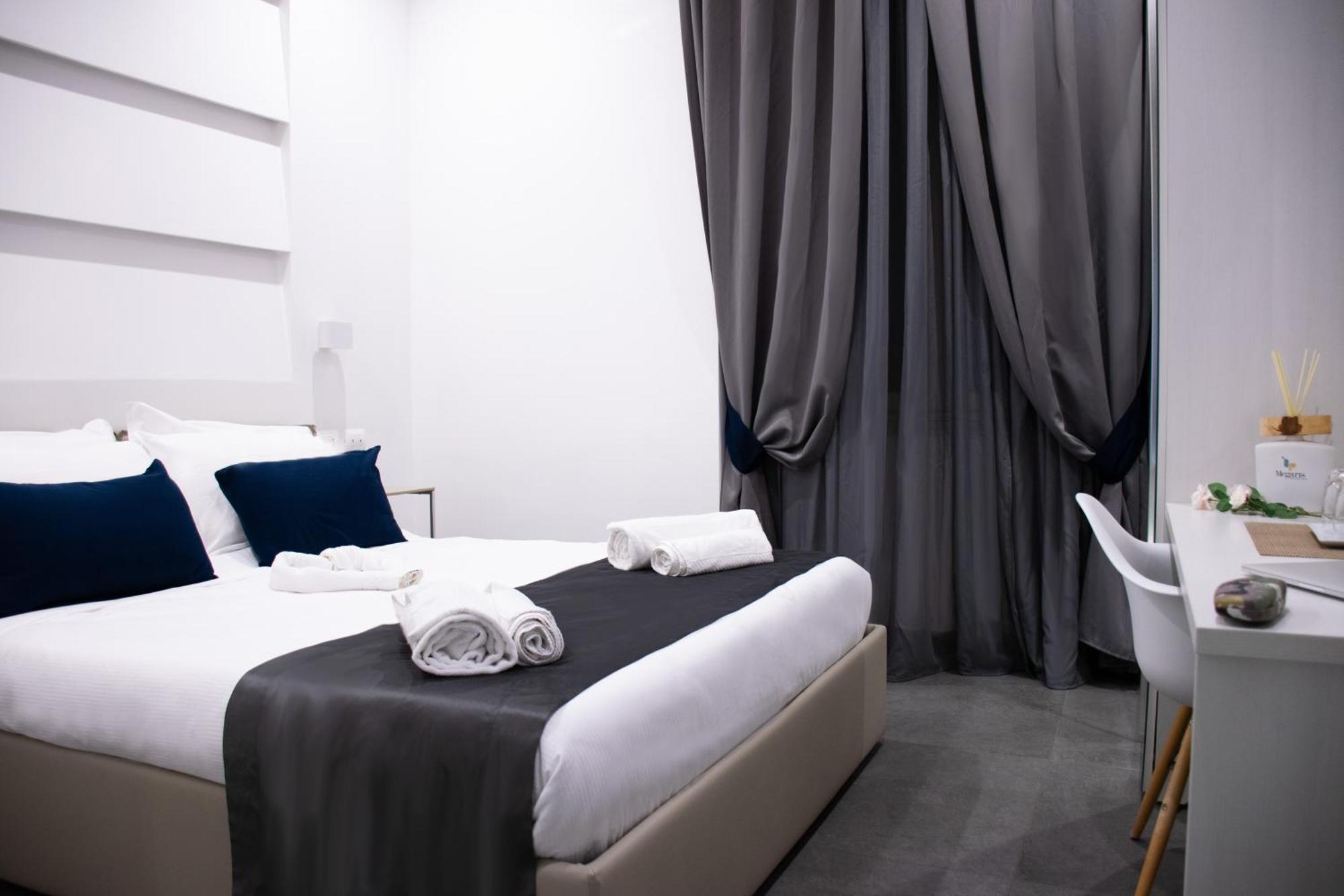 Megaris Luxury * Napels