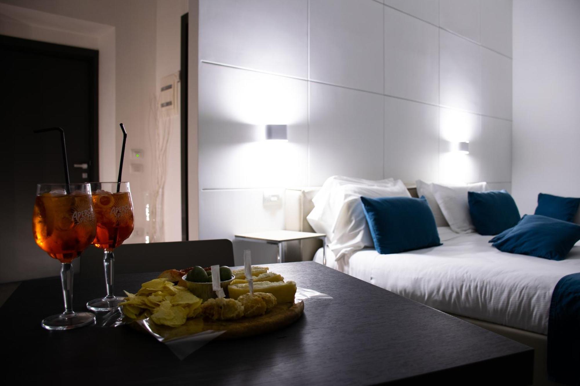 Megaris Luxury * Napels